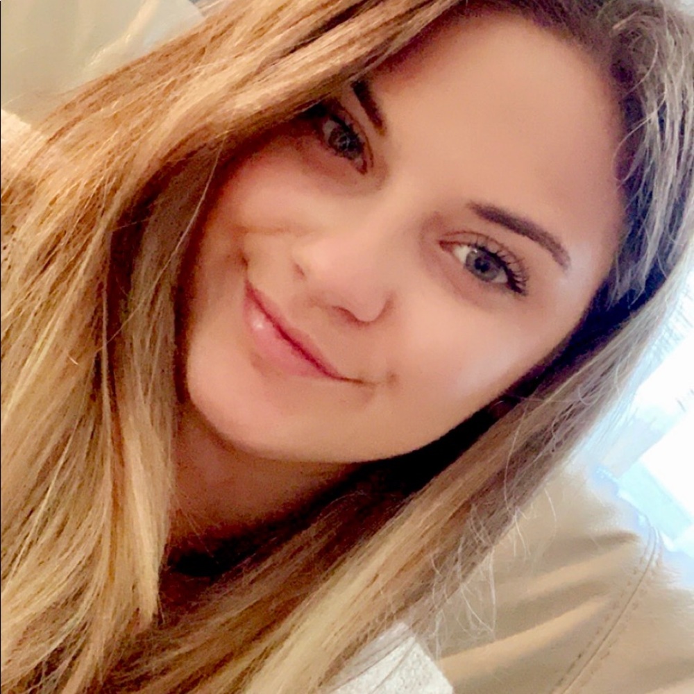 Meet your Posher, Aryelle